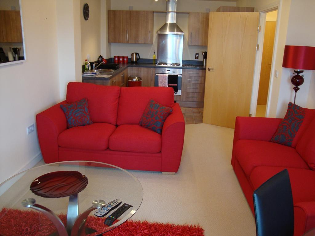 Riverbank Penthouse And Apartments Cardiff Cameră foto